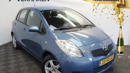 Blauw (metallic) Gebruikt 2006 Toyota Yaris Sol Hatchback | € 3.740 (Goede deal)