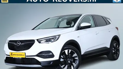 Wit Occasion 2018 Opel Grandland X Innovation SUV | € 16.900 (Eerlijke prijs)