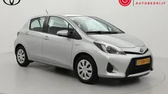 Grijs Gebruikt 2013 Toyota Yaris Hybrid Hatchback | € 11.999 (Eerlijke prijs)