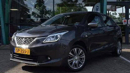 Occasion Suzuki Baleno 90 PK (66 kW) 2018 Grijs, metallic lak Hatchback