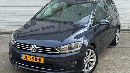 Occasion VW Golf Sportsvan Highline 125 PK (91 kW) 2016 Blauw, metallic lak MPV