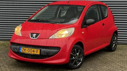 Occasion 2008 Peugeot 107 Hatchback | € 1.650 (Goede deal)