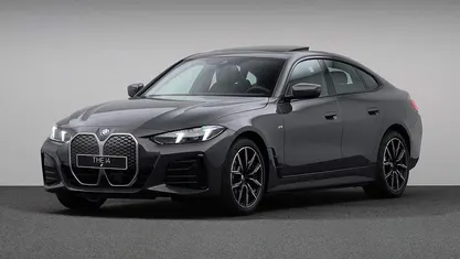 Grijs Gebruikt 2024 BMW i4 M Sport Sedan | € 45.880 (Eerlijke prijs)