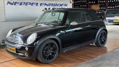 Zwart, metallic lak Gebruikt 2005 Mini One Cabriolet Cabriolet | € 6.490 (Eerlijke prijs)