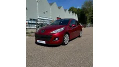 Rood Gebruikt 2011 Peugeot 207 Hatchback | € 4.350 (Eerlijke prijs)
