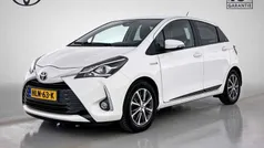 Wit Gebruikt 2020 Toyota Yaris Hybrid Limited Hatchback | € 17.945 (Goede deal)