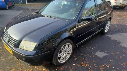 Occasion VW Bora 116 PK (85 kW) 2004 Blauw Sedan