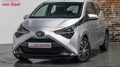 Gebruikt 2020 Toyota Aygo X-play Hatchback | € 10.695 (Eerlijke prijs)