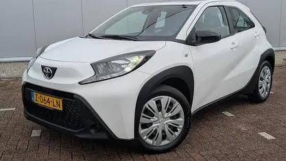 Occasion 2024 Toyota Aygo X Play SUV | € 18.799 (Eerlijke prijs)
