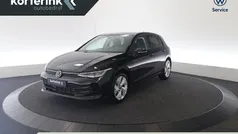 Zwart Gebruikt 2025 VW Golf VIII Edition Hatchback | € 34.950 (Eerlijke prijs)