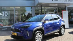 , metallic lak Gebruikt 2024 Toyota Yaris Cross Business Edition SUV | € 28.790 (Eerlijke prijs)