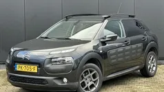 Zwart Gebruikt 2017 Citroën C4 Cactus PureTech Hatchback | € 9.498 (Eerlijke prijs)