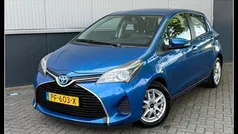 Blauw Gebruikt 2015 Toyota Yaris Hatchback | € 10.450 (Eerlijke prijs)