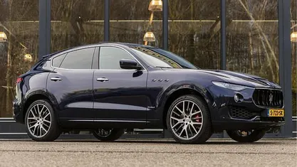 Blauw Occasion 2018 Maserati Levante GranLusso SUV | € 42.950 (Eerlijke prijs)