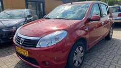 Gebruikt 2008 Dacia Sandero Lauréate Hatchback | € 1.390 (Goede deal)
