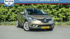 Bruin Gebruikt 2017 Renault Scénic IV Zen MPV | € 12.950 (Eerlijke prijs)