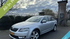Zilver, metallic lak Gebruikt 2016 Skoda Octavia Business Line Stationwagen | € 12.999 (Eerlijke prijs)