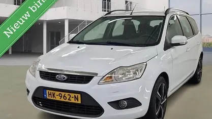 Occasion 2009 Ford Focus Titanium Hatchback | € 2.899 (Eerlijke prijs)