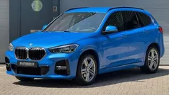 Blauw, metallic lak Gebruikt 2020 BMW X1 Executive SUV | € 23.900 (Goede deal)