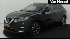 Zwart Gebruikt 2019 Nissan Qashqai Tekna SUV | € 20.935 (Eerlijke prijs)