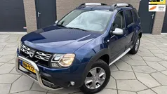 Blauw Occasion 2015 Dacia Duster Lauréate SUV | € 9.995 (Eerlijke prijs)