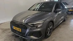 Grijs Gebruikt 2022 Audi A3 Sedan | € 21.850 (Eerlijke prijs)