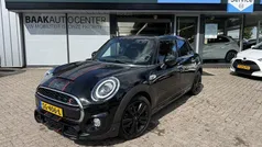 Gebruikt 2018 Mini Cooper S Hatchback | € 20.950 (Eerlijke prijs)