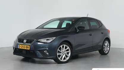 Grijs Gebruikt 2023 Seat Ibiza Sport Hatchback | € 19.895 (Eerlijke prijs)