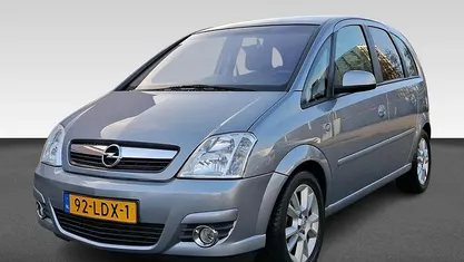 Grijs Gebruikt 2010 Opel Meriva Cosmo MPV | € 5.945 (Eerlijke prijs)