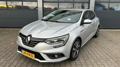 Grijs Gebruikt 2016 Renault Mégane IV Bose Edition Hatchback | € 11.830 (Eerlijke prijs)