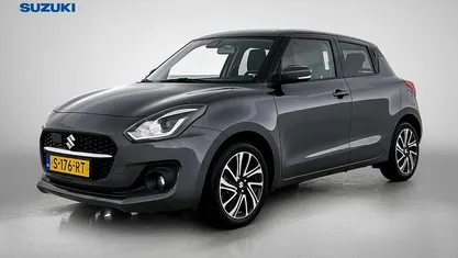 Gebruikt 2023 Suzuki Swift Style Hatchback | € 17.945 (Eerlijke prijs)