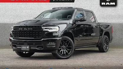 Zwart (metallic) Gebruikt 2024 Dodge Ram Limited Pickup | € 77.900 (Super prijs)