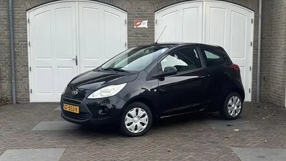 Zwart Gebruikt 2010 Ford Ka Cool & Sound Edition Hatchback | € 2.250 (Eerlijke prijs)
