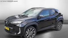 Gebruikt 2025 Toyota Yaris Cross Team SUV | € 32.900 (Eerlijke prijs)