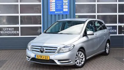 Grijs Occasion 2013 Mercedes B180 Prestige MPV | € 10.999 (Eerlijke prijs)