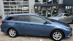 Gebruikt 2015 Toyota Auris Hybrid Stationwagen | € 11.950 (Eerlijke prijs)