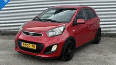 Rood Gebruikt 2014 Kia Picanto Hatchback | € 6.950 (Eerlijke prijs)