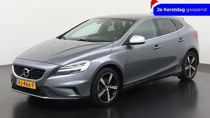 Grijs Gebruikt 2017 Volvo V40 Business Edition Hatchback | € 15.690 (Eerlijke prijs)