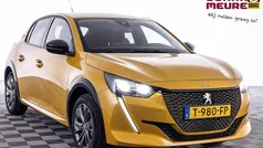 Geel Gebruikt 2023 Peugeot e-208 Allure Hatchback | € 19.900 (Super prijs)