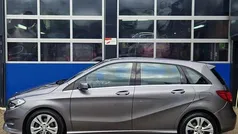 Grijs Gebruikt 2015 Mercedes B180 MPV | € 13.950 (Eerlijke prijs)