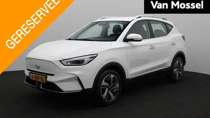 Wit Occasion 2023 MG ZS Comfort Sedan | € 21.777 (Goede deal)