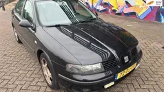 Zwart Gebruikt 2004 Seat Toledo Sport Sedan | € 795 (Eerlijke prijs)