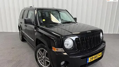Occasion Jeep Patriot Limited 170 PK (125 kW) 2008 Zwart SUV