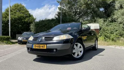 Occasion Renault Mégane Cabriolet Luxe 135 PK (99 kW) 2005 Zwart Cabriolet
