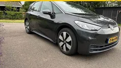 Zwart Gebruikt 2020 VW ID.3 Pro Hatchback | € 16.950 (Goede deal)