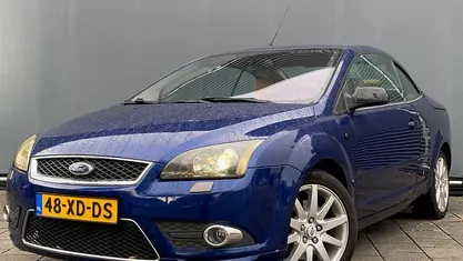 Blauw (metallic) Occasion 2007 Ford Focus Cabriolet Titanium Cabriolet | € 1.844 (Super prijs)