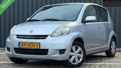 Grijs Gebruikt 2009 Daihatsu Sirion Hatchback | € 1.999 (Goede deal)