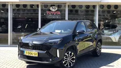 Zwart Gebruikt 2022 Toyota Yaris Cross Connect Style SUV | € 26.400 (Eerlijke prijs)