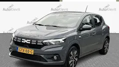 Grijs Gebruikt 2024 Dacia Sandero Expression Hatchback | € 17.450 (Eerlijke prijs)