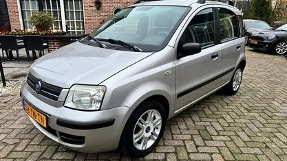 Grijs Occasion 2006 Fiat Panda Emotion Hatchback | € 2.480 (Eerlijke prijs)